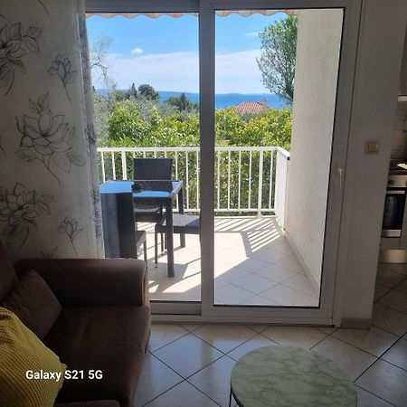 Apartment Green Oasis Split Buitenkant foto