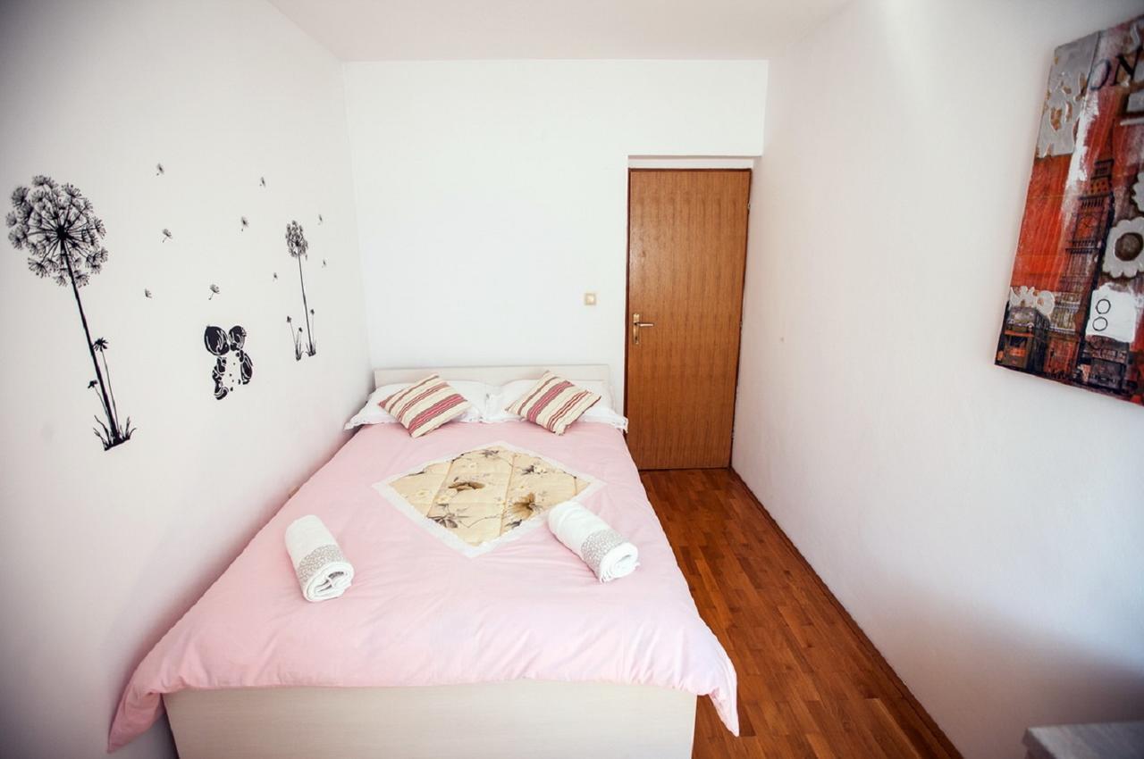 Apartment Green Oasis Split Buitenkant foto