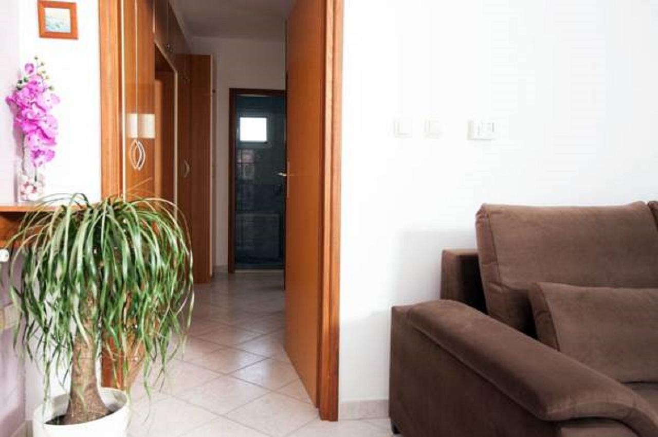 Apartment Green Oasis Split Buitenkant foto