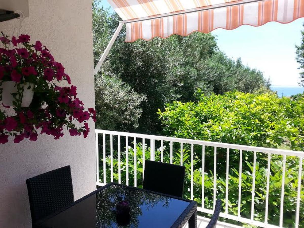 Apartment Green Oasis Split Buitenkant foto